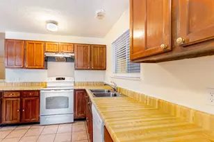 9507 Wellsworth Dr, Houston, TX 77083 - Photo 8