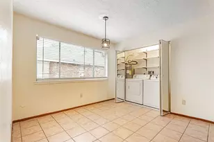 9507 Wellsworth Dr, Houston, TX 77083 - Photo 36