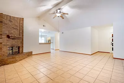 9507 Wellsworth Drive, Houston, TX 77083 - Photo 14