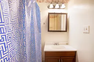 9507 Wellsworth Dr, Houston, TX 77083 - Photo 32