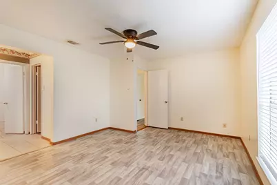 9507 Wellsworth Drive, Houston, TX 77083 - Photo 20