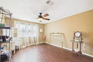 416 Meadowpoint Dr, League City, TX 77573 - Photo 36