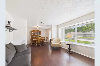 416 Meadowpoint Drive, League City, TX 77573 - Photo 8