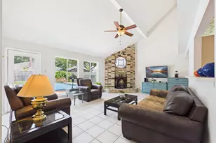 416 Meadowpoint Dr, League City, TX 77573 - Photo 16