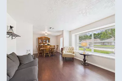 416 Meadowpoint Drive, League City, TX 77573 - Photo 8