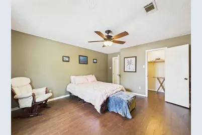 416 Meadowpoint Drive, League City, TX 77573 - Photo 32