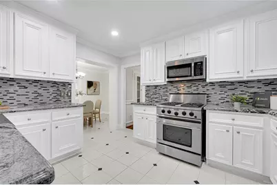 317 Avenue Of Oaks Street, Houston, TX 77009 - Photo 18