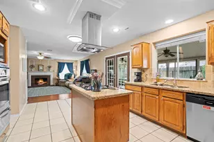 7515 Honey Creek Ln, Houston, TX 77095 - Photo 8
