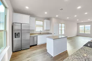 13071 Clear View Dr, Willis, TX 77318 - Photo 8
