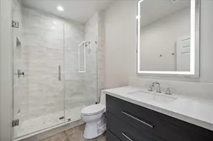 234 S Post Oak Ln, Houston, TX 77056 - Photo 16
