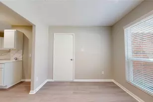 2818 N Red Birch Cir, Houston, TX 77038 - Photo 16