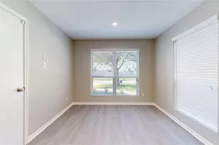 2818 N Red Birch Cir, Houston, TX 77038 - Photo 14