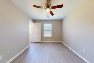 2818 N Red Birch Cir, Houston, TX 77038 - Photo 24