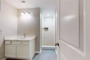 2818 N Red Birch Cir, Houston, TX 77038 - Photo 20