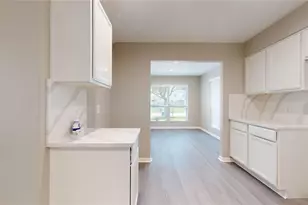 2818 N Red Birch Cir, Houston, TX 77038 - Photo 12