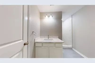 2818 N Red Birch Circle, Houston, TX 77038 - Photo 22