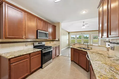 18654 Walden Glen Circle, Humble, TX 77346 - Photo 10
