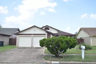 12322 Tambourine Dr, Houston, TX 77477 - Photo 2