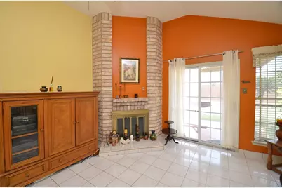 12322 Tambourine Drive, Houston, TX 77477 - Photo 10