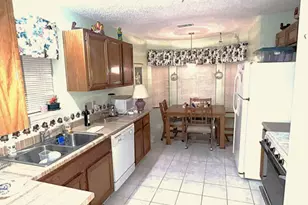 12322 Tambourine Dr, Houston, TX 77477 - Photo 2