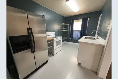 1552 Lombardy Street #2, Houston, TX 77023 - Photo 6