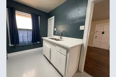 1552 Lombardy Street #2, Houston, TX 77023 - Photo 10