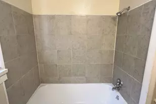 1552 Lombardy St, Houston, TX 77023 - Photo 14
