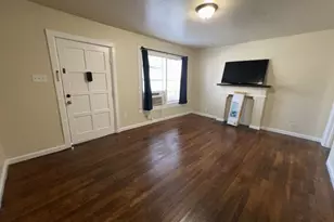 1552 Lombardy St, Houston, TX 77023 - Photo 4