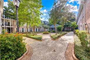 361 N Post Oak Ln, Houston, TX 77024 - Photo 22