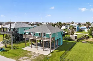 971 Meynig Dr, Crystal Beach, TX 77650 - Photo 34