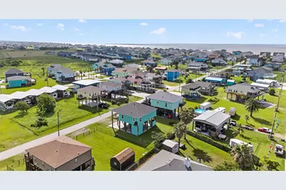 971 Meynig Drive, Crystal Beach, TX 77650 - Photo 36