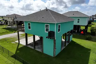 971 Meynig Dr, Crystal Beach, TX 77650 - Photo 44