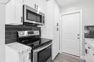 909 Stewart St, Montgomery, TX 77316 - Photo 12