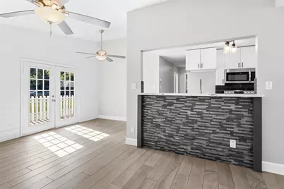 909 Stewart Street, Montgomery, TX 77316 - Photo 6