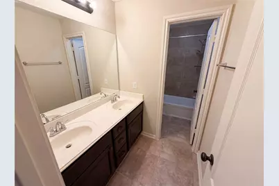 6523 Hunters Creek Lane, Baytown, TX 77521 - Photo 18