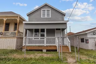 3312 Sealy A and B, Galveston, TX 77550 - Photo 2