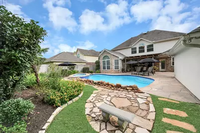 16 Twin Valley Drive, Sugar Land, TX 77479 - Photo 6