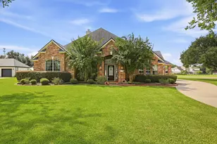 2519 Sandy Point Dr, Richmond, TX 77406 - Photo 2