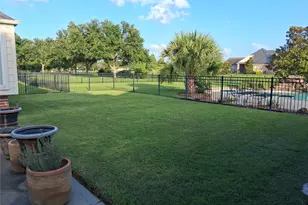 2519 Sandy Point Dr, Richmond, TX 77406 - Photo 4