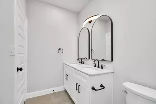 805 Rd 5203, Cleveland, TX 77327 - Photo 32