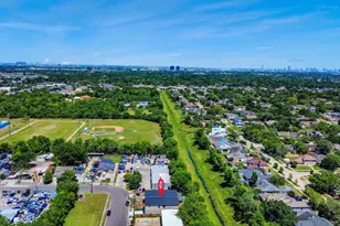8304 S Breeze Dr, Houston, TX 77071 - Photo 28