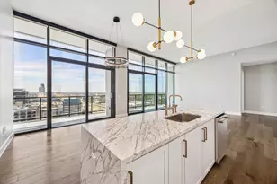 9757 Katy Freeway, Houston, TX 77024 - Photo 6