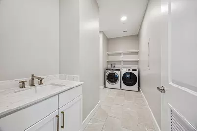 9757 Katy Freeway #2604, Houston, TX 77024 - Photo 14