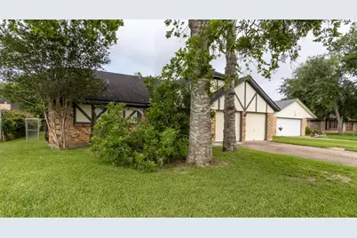 67 Sweetgum Court, Lake Jackson, TX 77566 - Photo 40