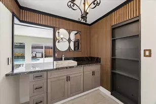 2302 Brooktree Dr, Houston, TX 77008 - Photo 24