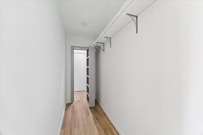 2302 Brooktree Drive, Houston, TX 77008 - Photo 44