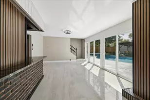 2302 Brooktree Dr, Houston, TX 77008 - Photo 20