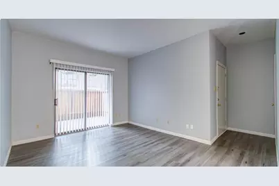 11711 Memorial Drive #381, Houston, TX 77024 - Photo 2