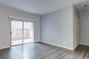 11711 Memorial Dr, Houston, TX 77024 - Photo 2