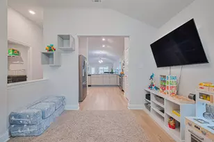 2712 Golden Palms Ln, Texas City, TX 77568 - Photo 10